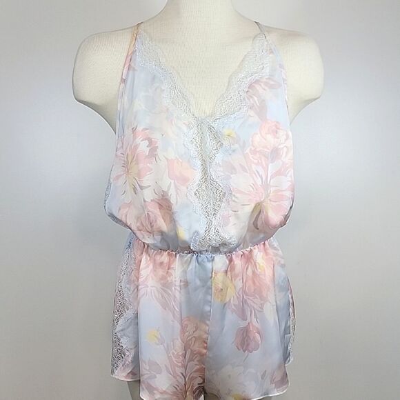VICTORIA'S SECRET Georgette Floral Satin Lace Romper size M - Picture 1 of 9